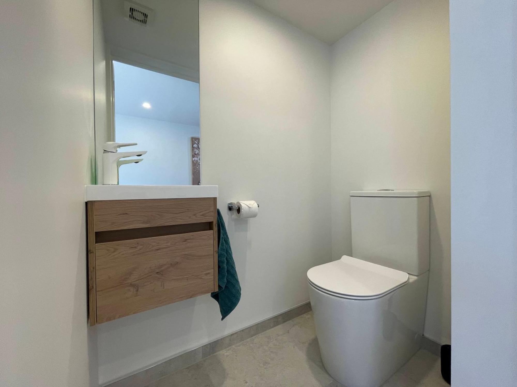 Luxury 2 Bedroom Townhouse Opposite Merivale Mall Κράισττσερτς Εξωτερικό φωτογραφία