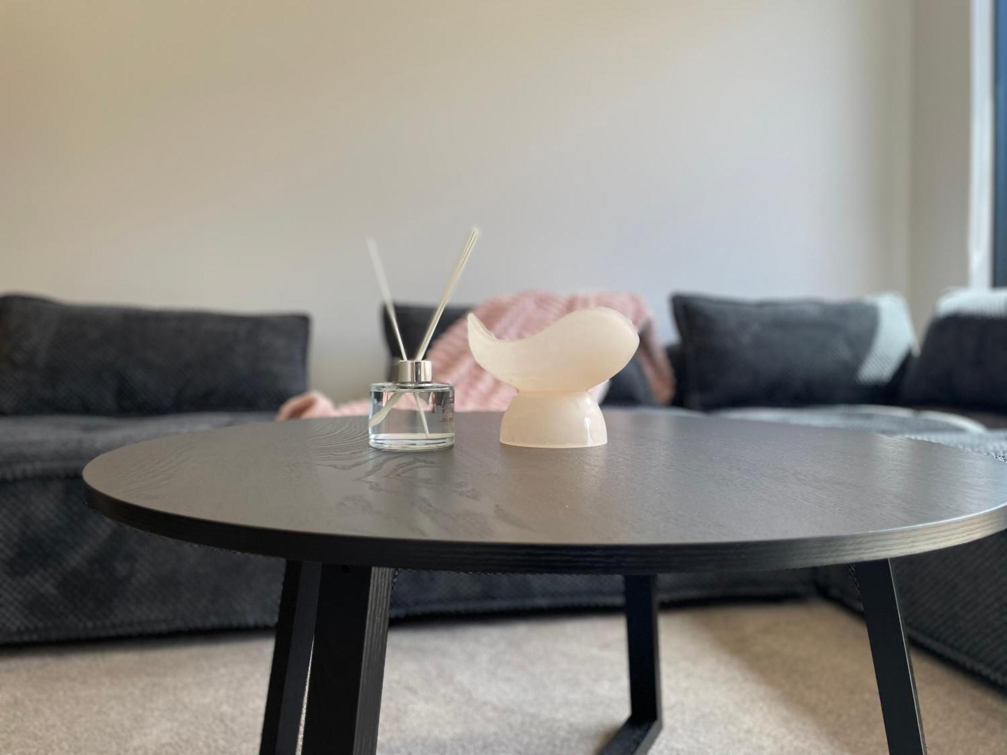 Luxury 2 Bedroom Townhouse Opposite Merivale Mall Κράισττσερτς Εξωτερικό φωτογραφία