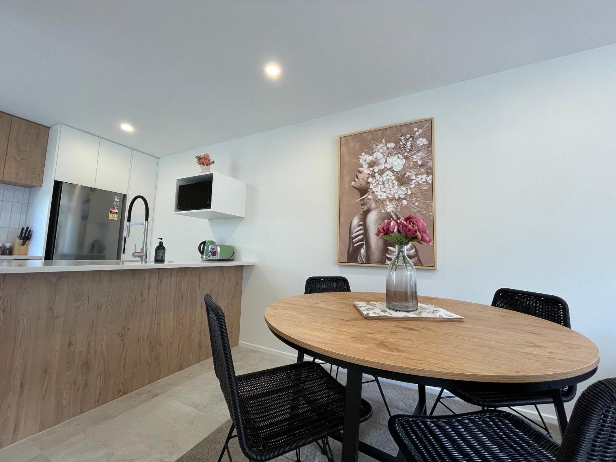 Luxury 2 Bedroom Townhouse Opposite Merivale Mall Κράισττσερτς Εξωτερικό φωτογραφία