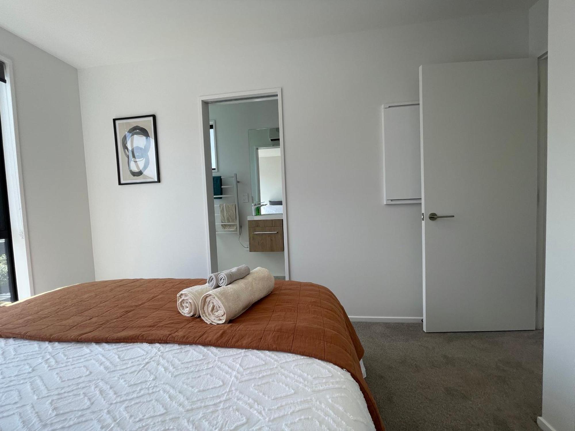Luxury 2 Bedroom Townhouse Opposite Merivale Mall Κράισττσερτς Εξωτερικό φωτογραφία