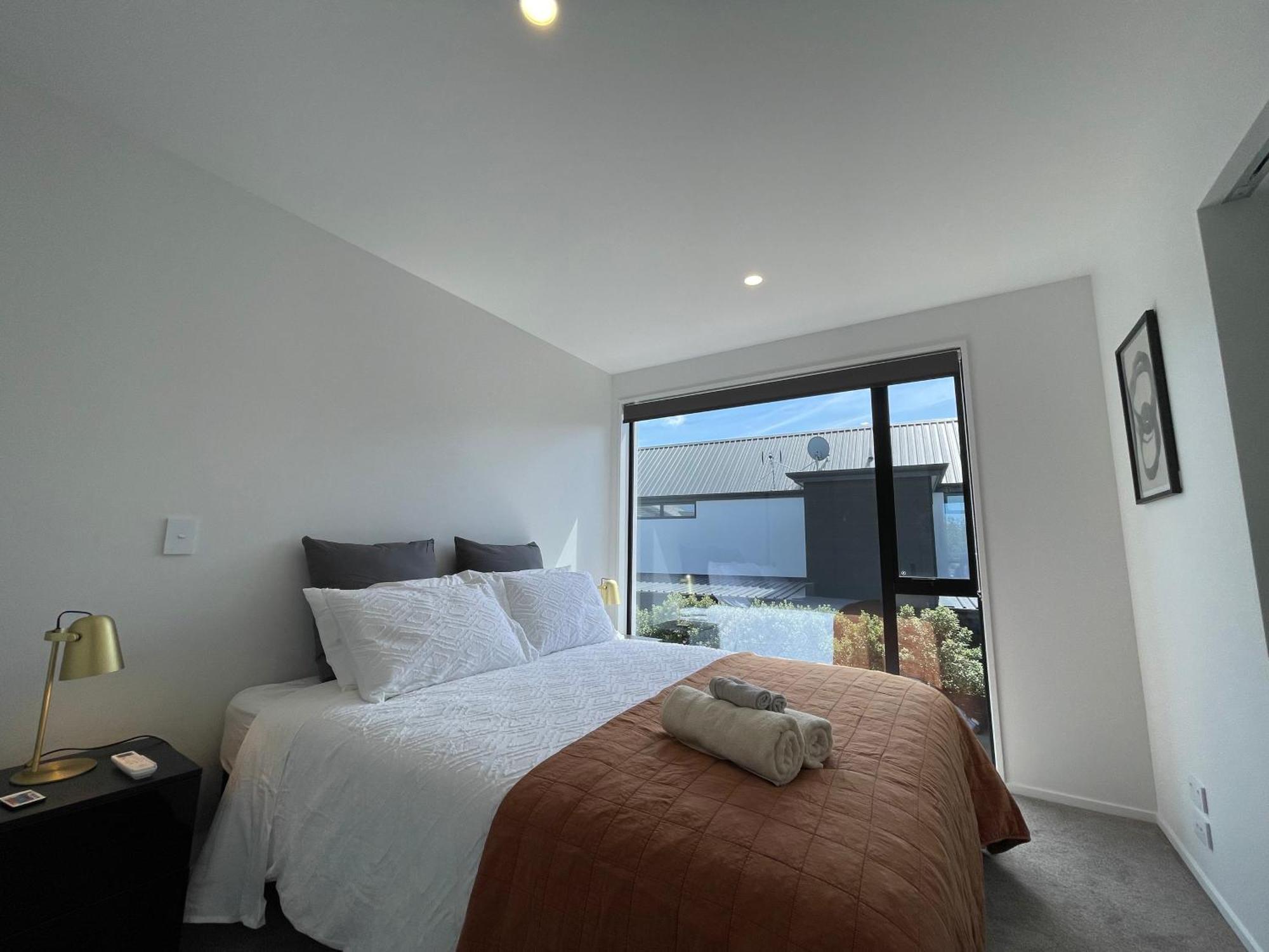 Luxury 2 Bedroom Townhouse Opposite Merivale Mall Κράισττσερτς Εξωτερικό φωτογραφία