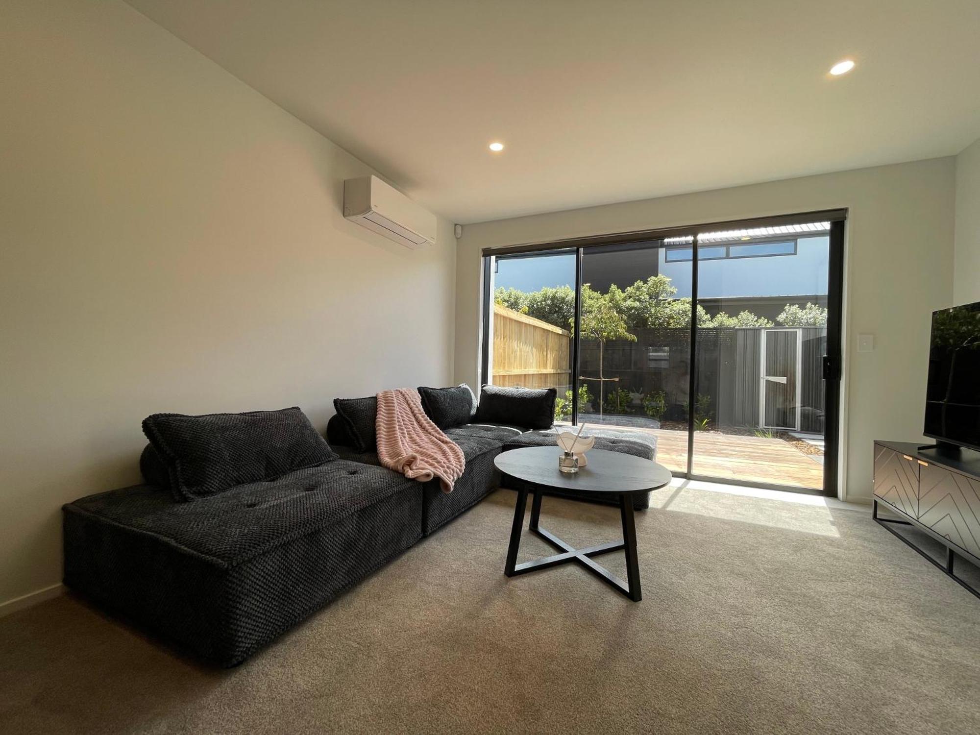 Luxury 2 Bedroom Townhouse Opposite Merivale Mall Κράισττσερτς Εξωτερικό φωτογραφία